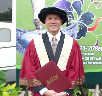 DR. LOW HOCK HENG