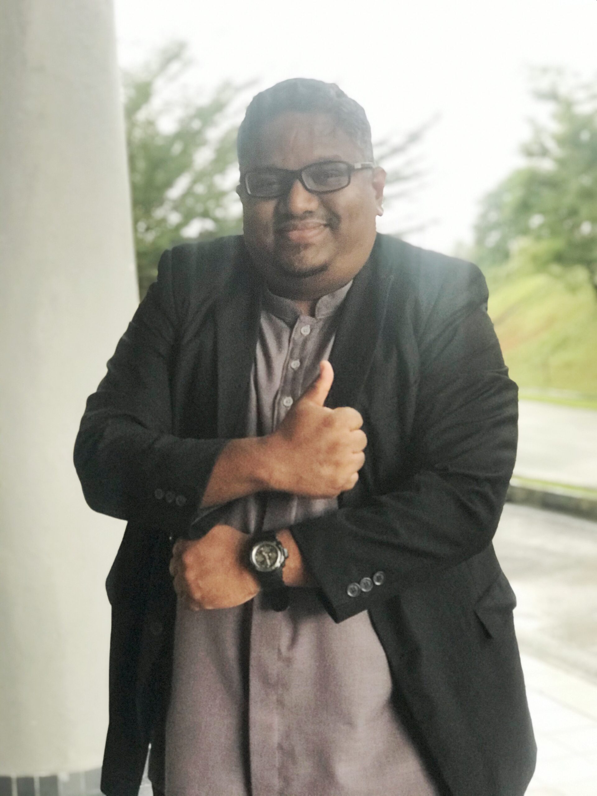 DR MOHAMED AYYUB HASSAN