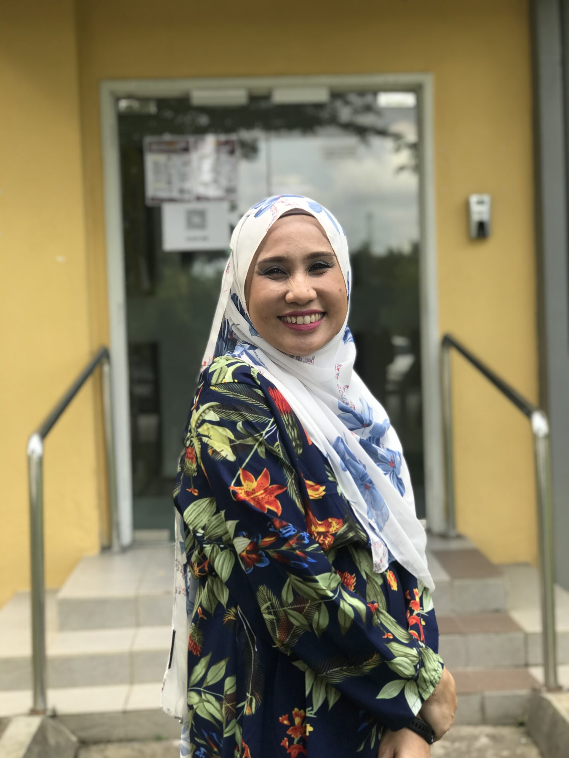 DR. FARRAH MERLINDA MUHARAM