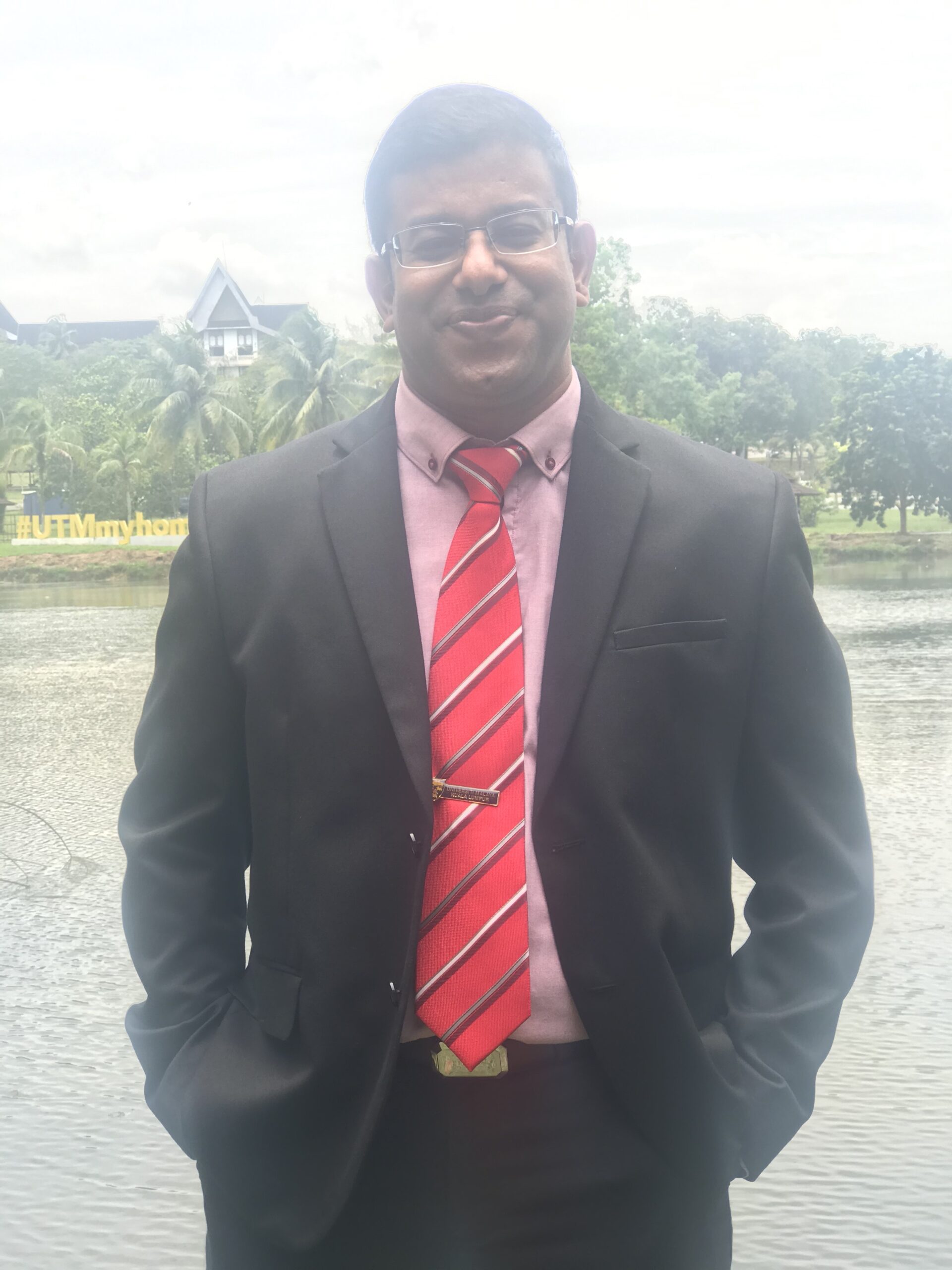 ASSOC. PROF. DR. NANTHAKUMAR LOGANATHAN